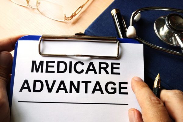 What’s the Difference Between a Medicare Advantage Plan and a Medicare Supplement Plan?